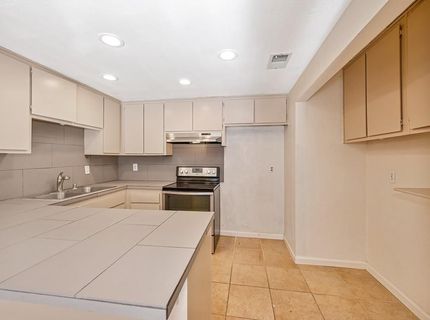 5508 Millhouse Pl, Sacramento, CA 95841 Photo