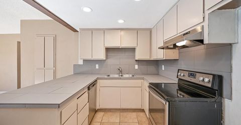 5508 Millhouse Pl, Sacramento, CA 95841 Photo