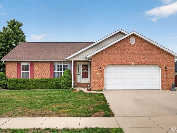 50 Willow Lane, Highland, IL 62249