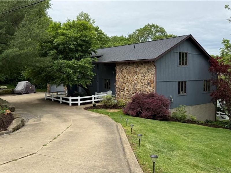 3790 E Buckhorn Drive, Millersburg, OH 44654 Photo 1