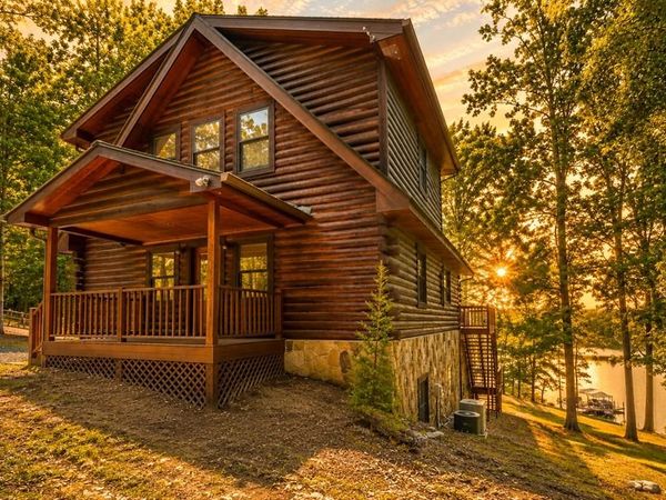 22 Waterloon Trl, Morganton, GA 30560
