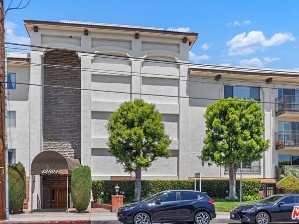 12801 Moorpark Street , Unit 206, Studio City, CA 91604