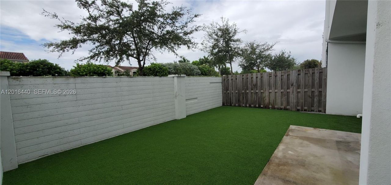 7210 NW 103rd Path , Doral, FL 33178 Photo