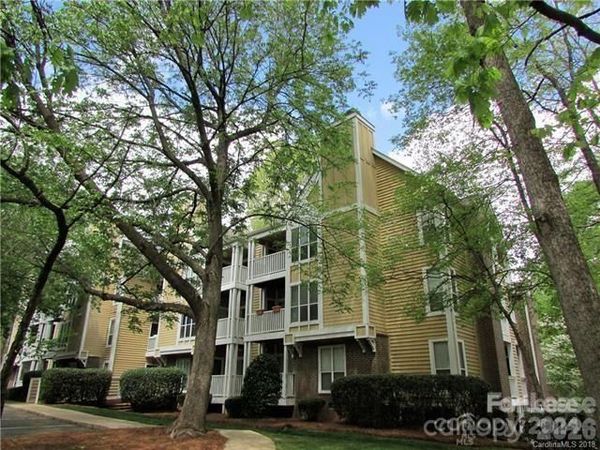 2518 Cranbrook Lane , Charlotte, NC 28207