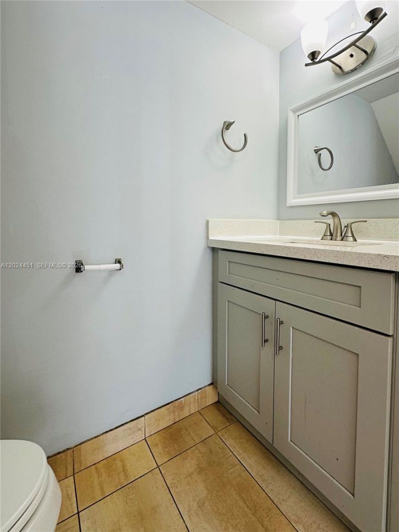 143 Riviera Cir, Unit 143, Weston, FL 33326 Photo
