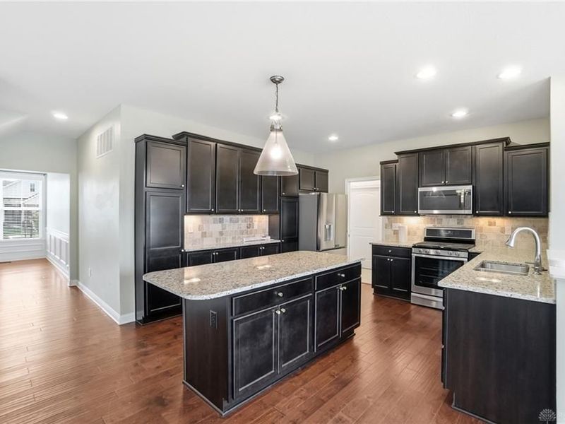 490 Clearsprings Drive, Springboro, OH 45066 Photo 9