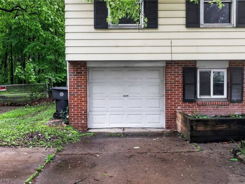 2964 Williamsburg Street NW, Warren, OH 44485 Photo 22