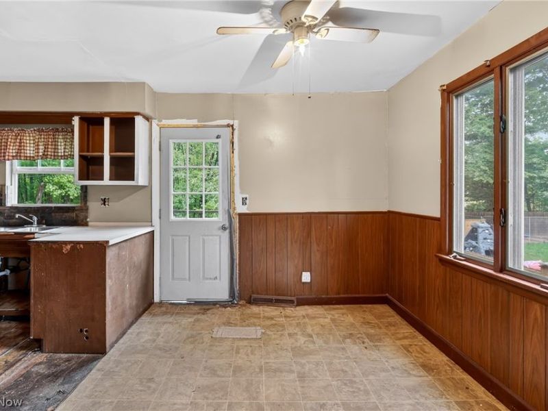 2964 Williamsburg Street NW, Warren, OH 44485 Photo 5