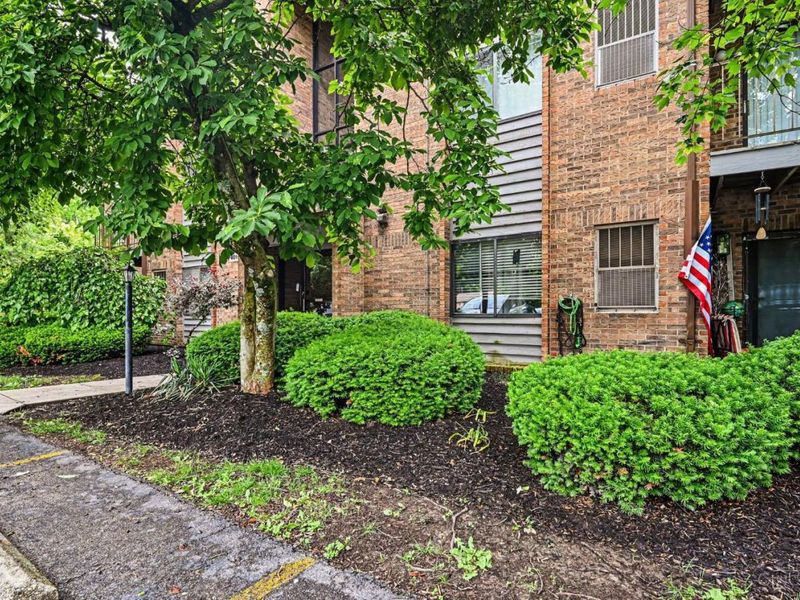 1544 W Galbraith Road, Unit 402, Cincinnati, OH 45231 Photo 14
