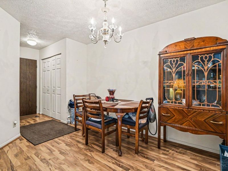 1544 W Galbraith Road, Unit 402, Cincinnati, OH 45231 Photo 7