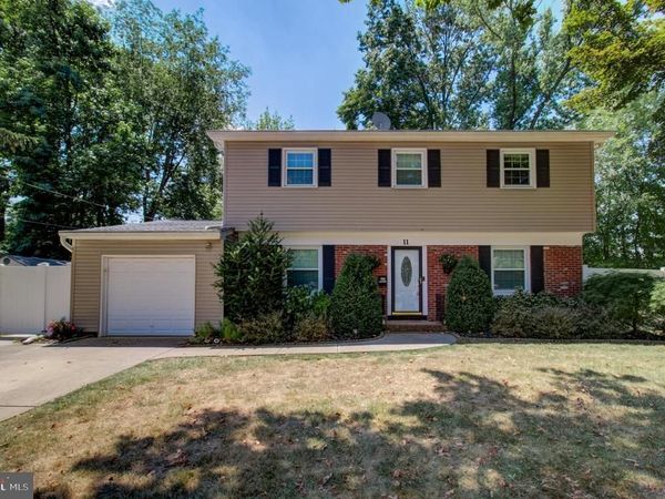 11 WHITEMARSH DRIVE, LAWRENCEVILLE, NJ 08648
