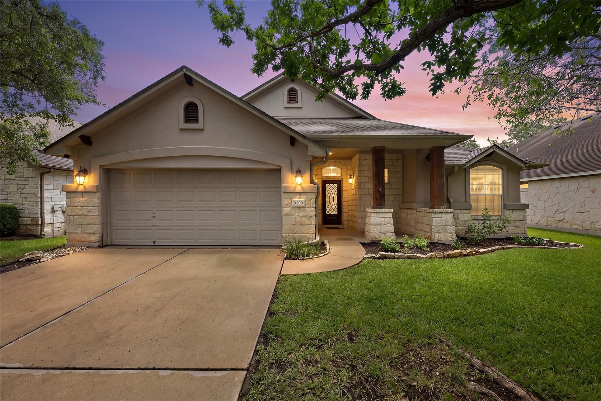 9309 Manipari Ln, Austin, TX 78749 Main Photo