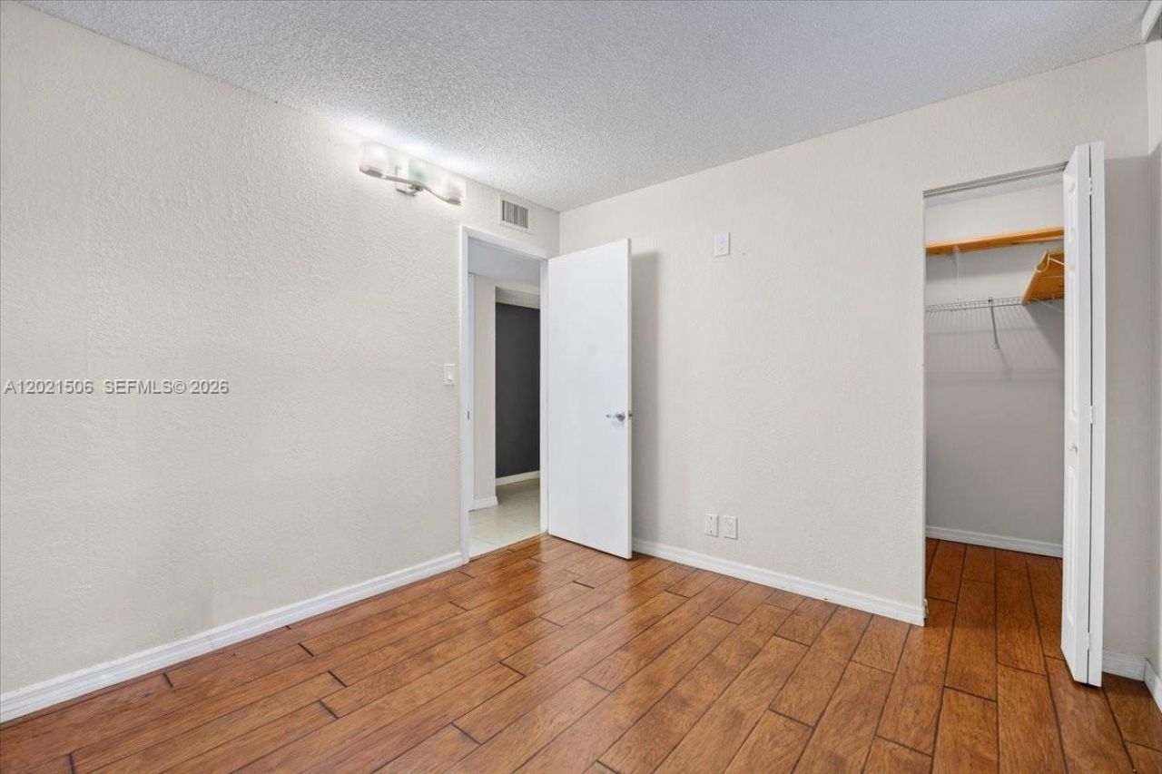 9501 Seagrape Dr , Unit 102, Davie, FL 33324 Photo