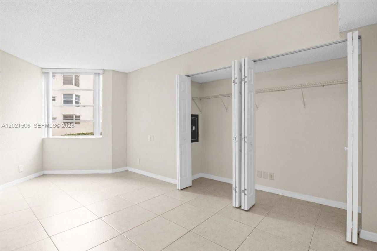 9501 Seagrape Dr , Unit 102, Davie, FL 33324 Photo