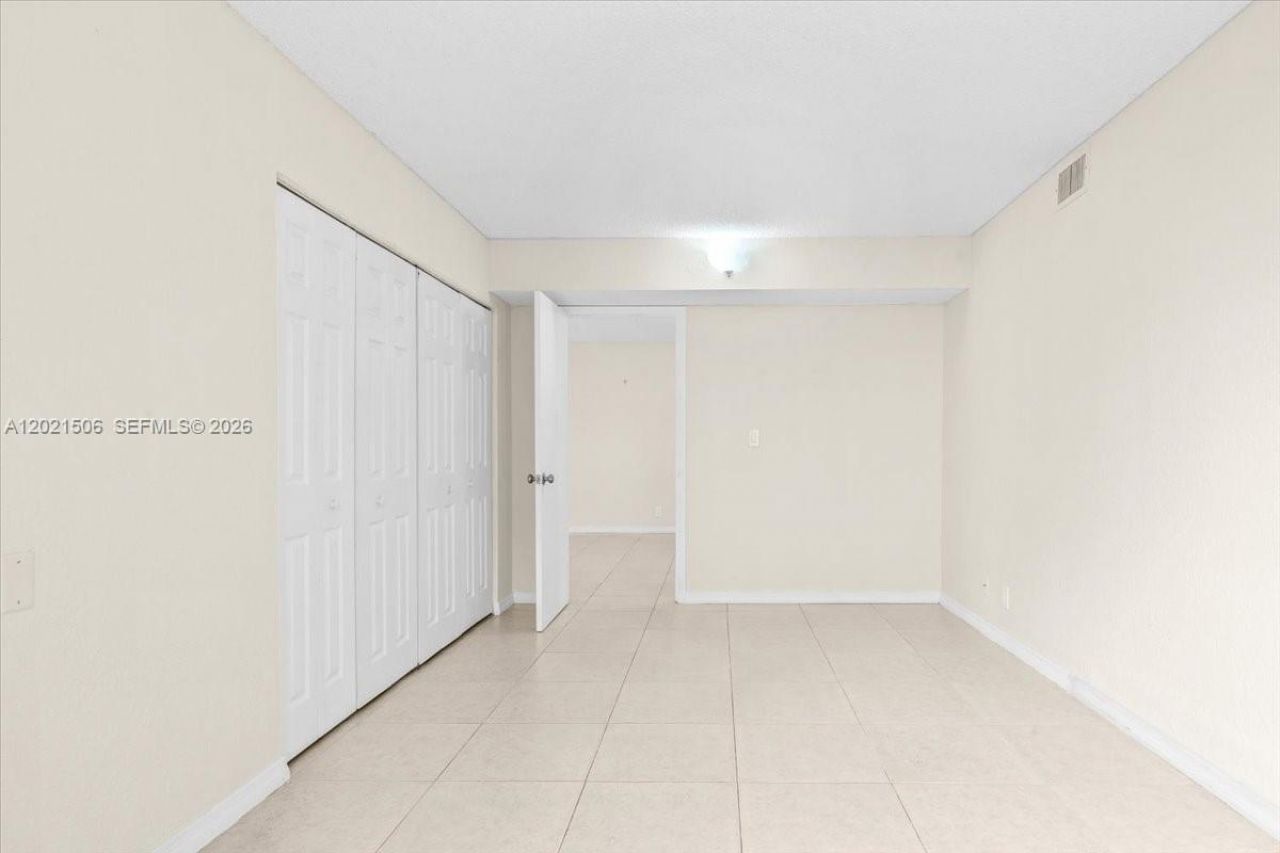 9501 Seagrape Dr , Unit 102, Davie, FL 33324 Photo