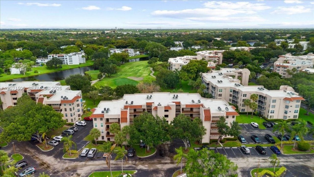 9501 Seagrape Dr , Unit 102, Davie, FL 33324 Photo