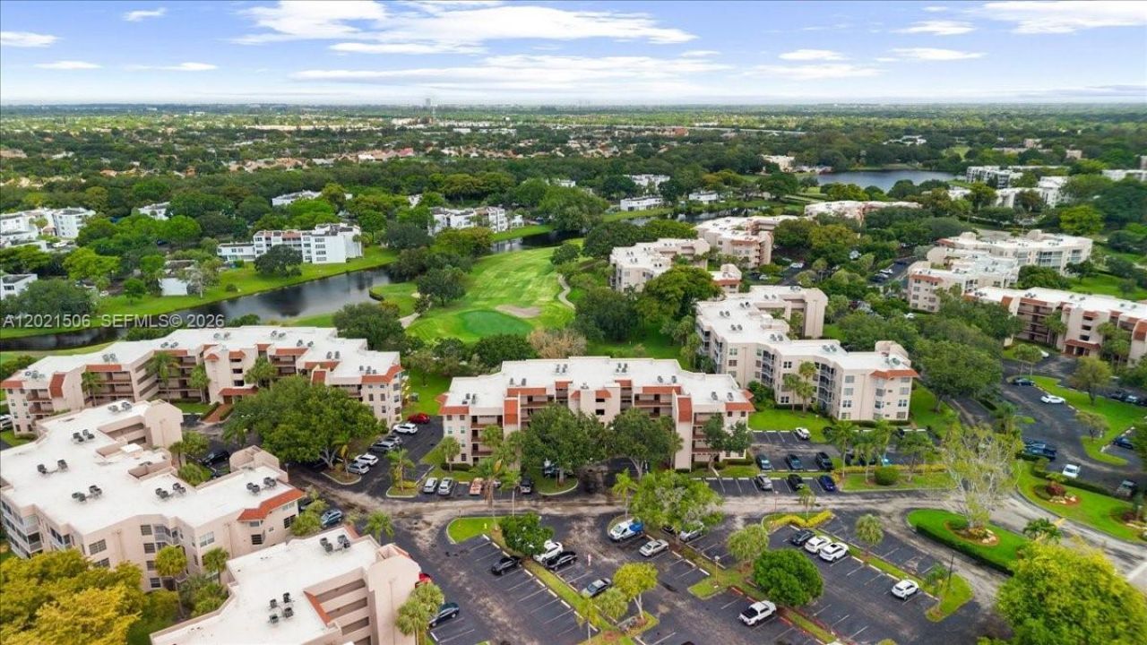 9501 Seagrape Dr , Unit 102, Davie, FL 33324 Photo
