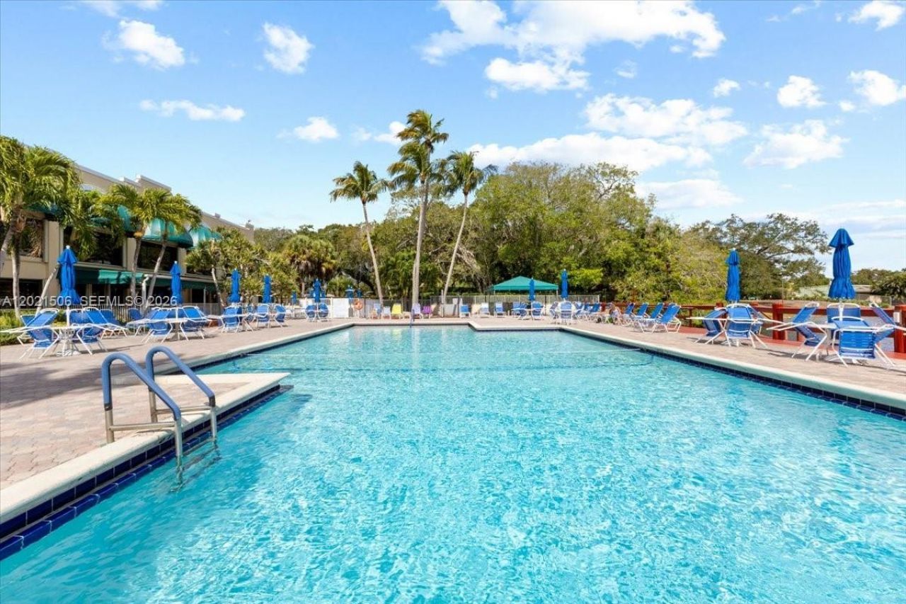 9501 Seagrape Dr , Unit 102, Davie, FL 33324 Photo