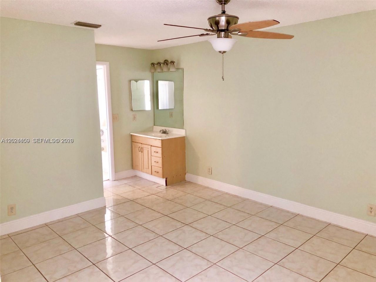 2551 NW 56th Ave , Unit 1-20, Lauderhill, FL 33313 Photo