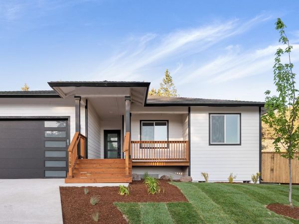1165 Orange Blossom Drive, Unit 131, Klamath Falls, OR 97601