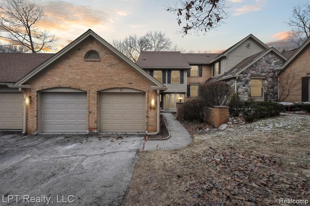 4561 Golf View Drive, Genoa Township, MI 48116 Main Photo
