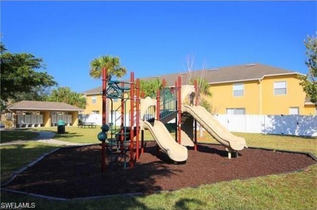 3614 Pine Oak Cir, Unit 103, Fort Myers, FL 33916 Photo