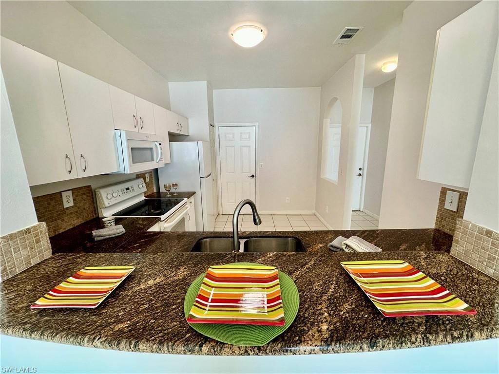 3614 Pine Oak Cir, Unit 103, Fort Myers, FL 33916 Photo