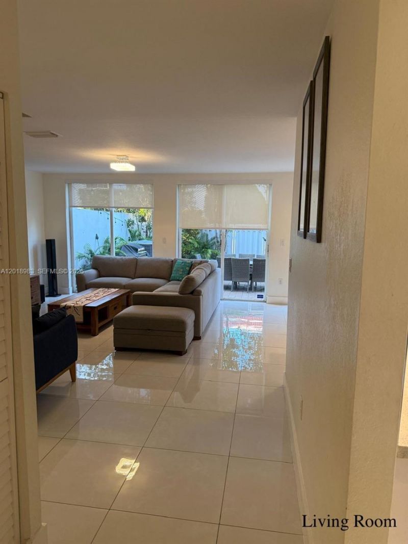 10973 NW 62nd Ter , Doral, FL 33178 Photo