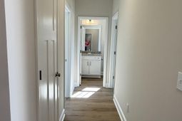 163 Andover Way  photo 4