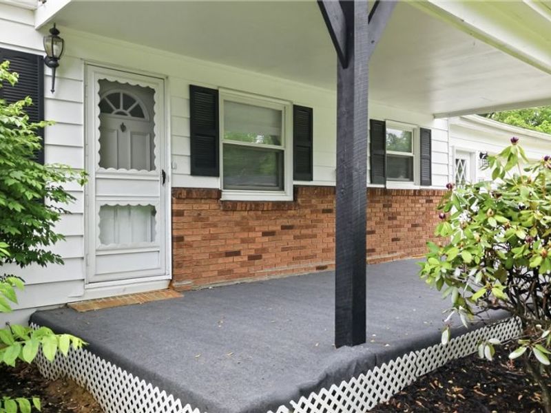 2413 W Manor Avenue, Youngstown, OH 44514 Photo 3