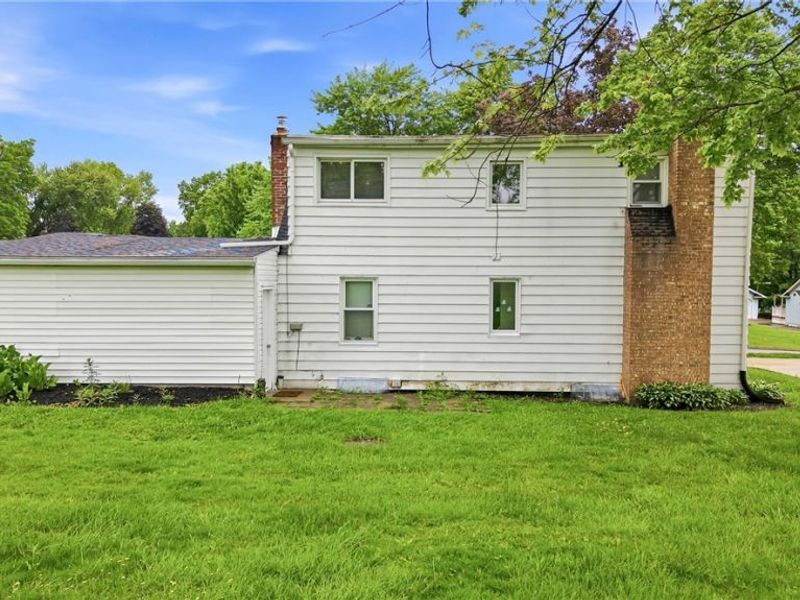 2413 W Manor Avenue, Youngstown, OH 44514 Photo 7