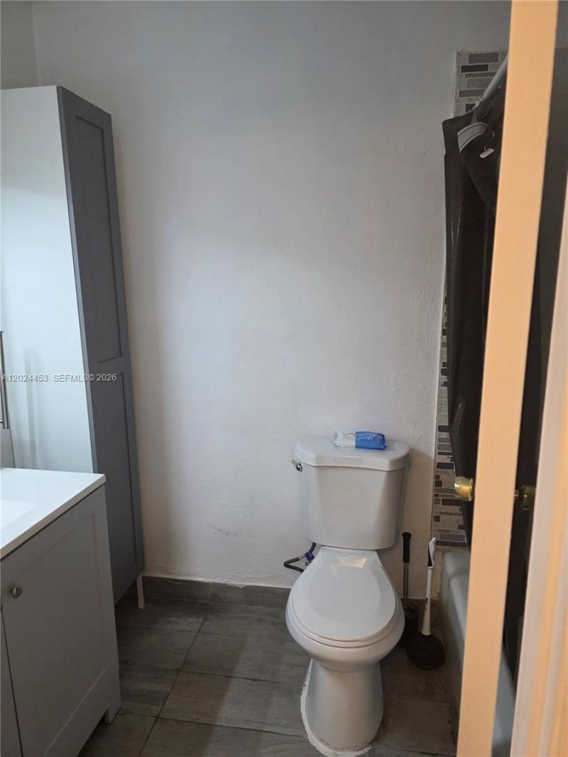 17901 NW 68th Ave, Unit T201, Hialeah, FL 33015 Photo