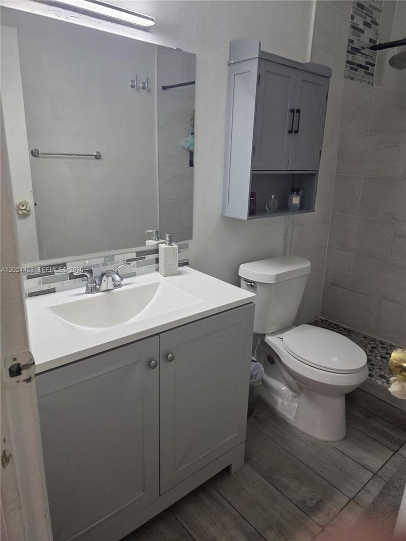17901 NW 68th Ave , Unit T201, Hialeah, FL 33015 Photo