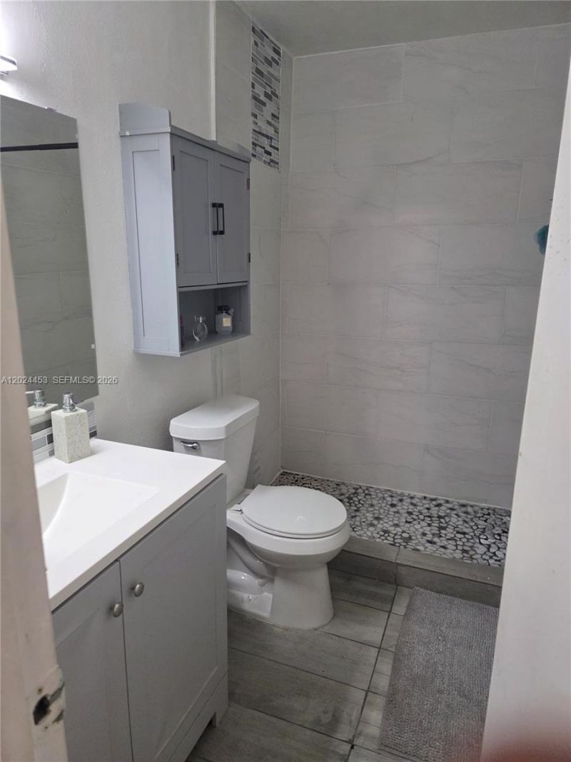 17901 NW 68th Ave , Unit T201, Hialeah, FL 33015 Photo