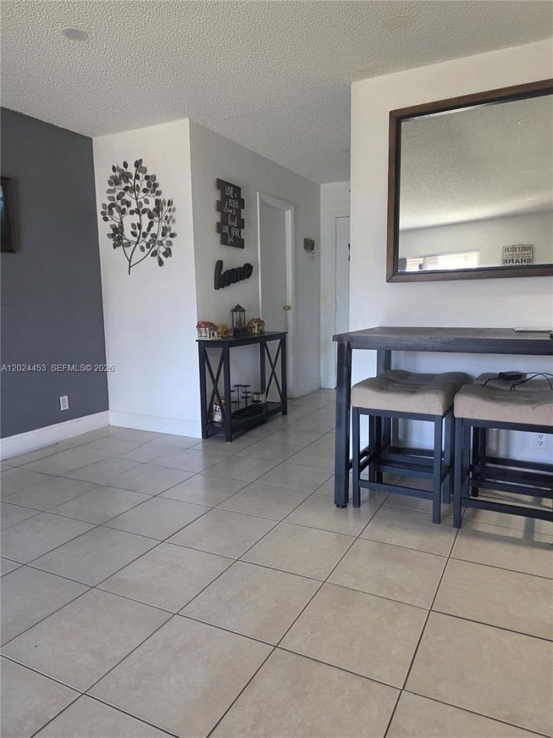 17901 NW 68th Ave, Unit T201, Hialeah, FL 33015 Photo
