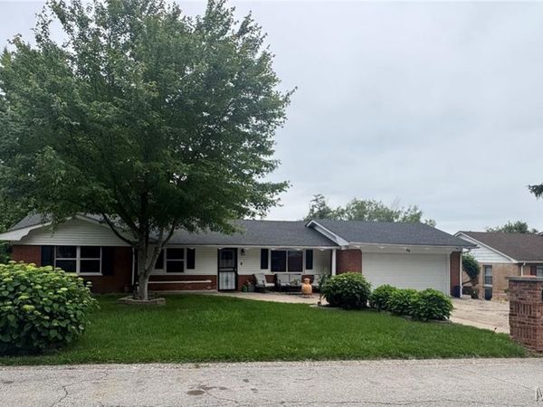 66 Montclair Drive , Fairview Heights, IL 62208