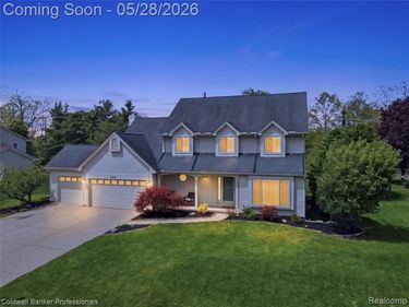 7210 Willow Oak Drive, West Bloomfield Twp, MI 48324