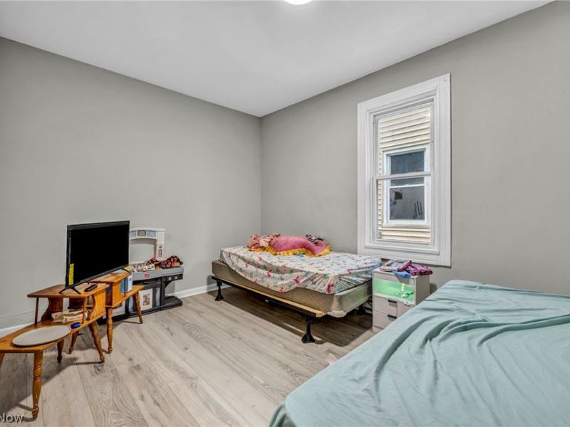 3010 Daisy Avenue, Cleveland, OH 44109 Photo 27