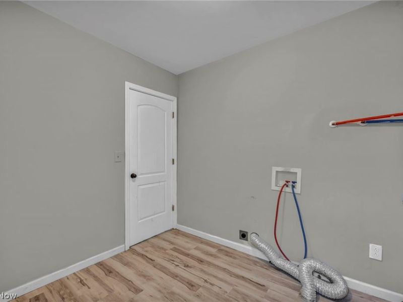 3010 Daisy Avenue, Cleveland, OH 44109 Photo 38