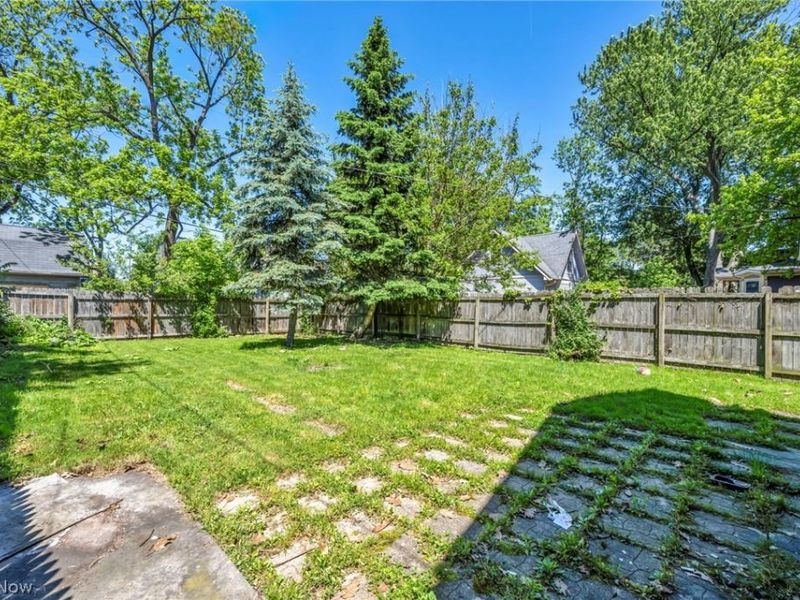 3010 Daisy Avenue, Cleveland, OH 44109 Photo 40