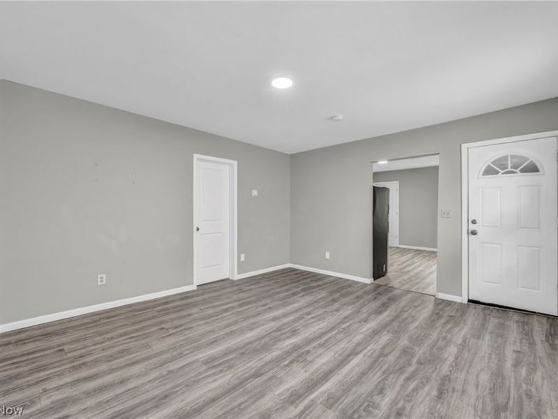 3010 Daisy Avenue, Cleveland, OH 44109 Photo 8