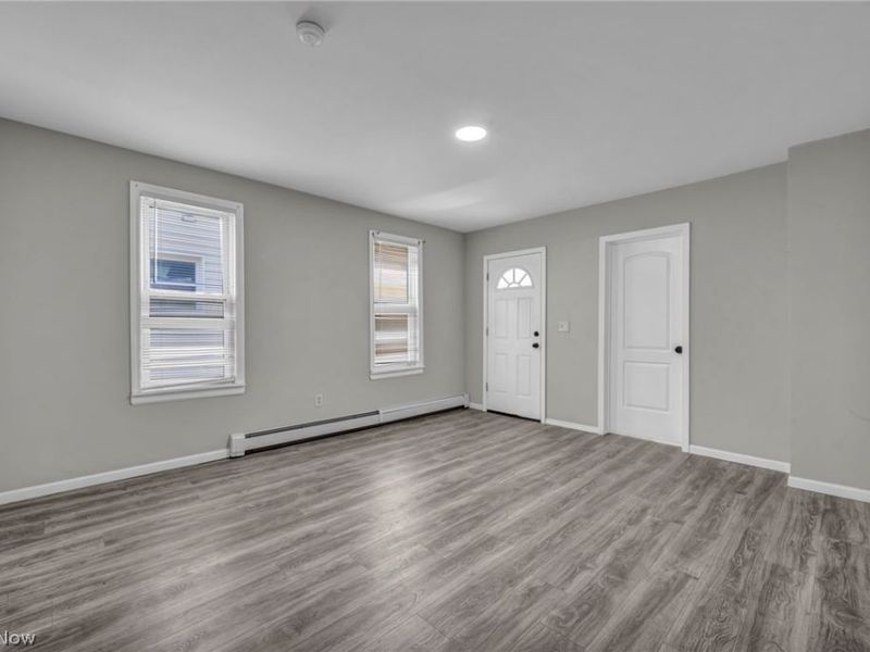 3010 Daisy Avenue, Cleveland, OH 44109 Photo 8