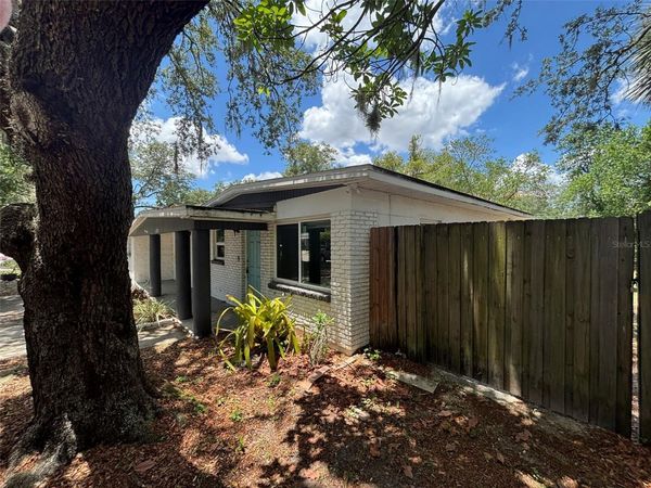 2908 E HOWELL STREET, TAMPA, FL 33610