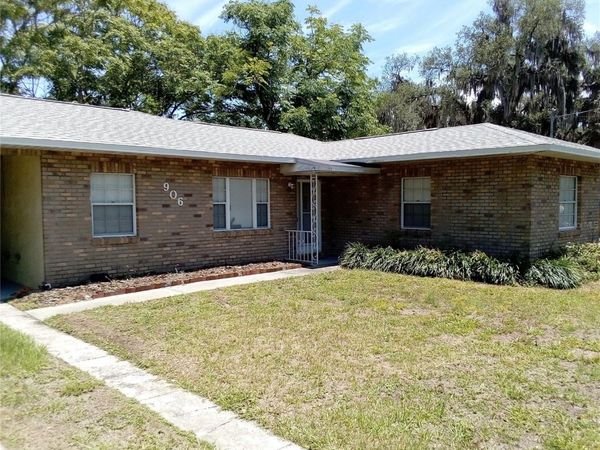906 OAK DRIVE , LEESBURG, FL 34748