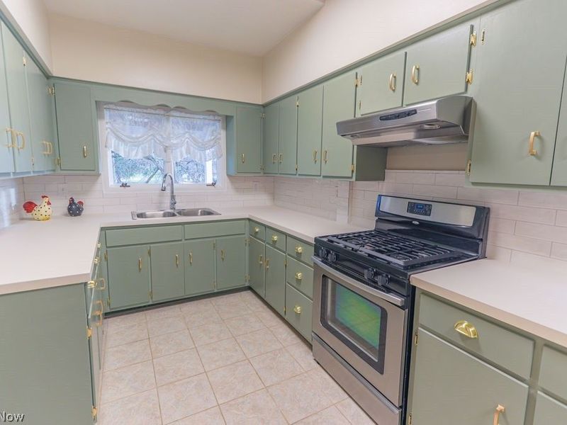 51883 Telegraph, Amherst, OH 44001 Photo 5