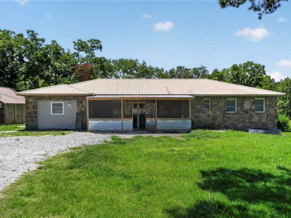 13751 E Ventris Road, Garfield, AR 72732