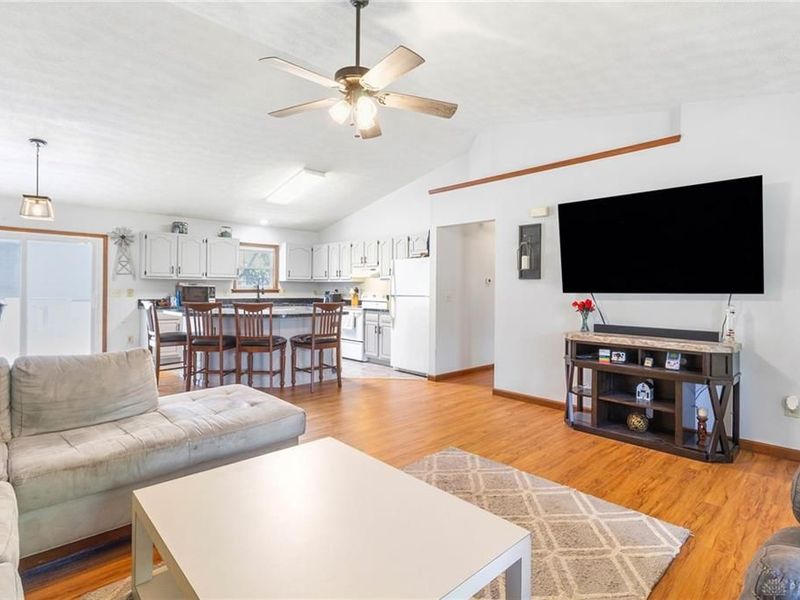 214 N Lincoln Street, Christiansburg, OH 45389 Photo 5