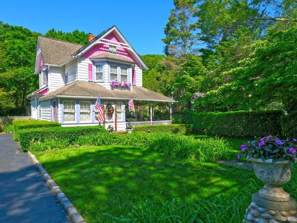 277 Vernon Valley Road, Northport, NY 11768
