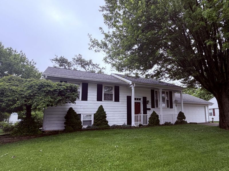 828 Hedwick Street, New Carlisle, OH 45344 Photo 2