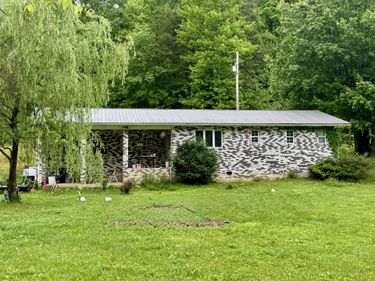88 Mae Gumm Road, Tyner, KY 40486